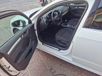 Audi A3 Sportback 2019 - 18500 EUR, 98000 km - 98000km - foto 20 de 28