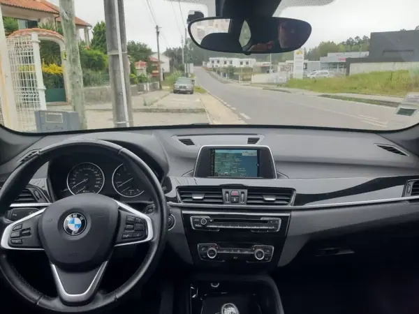 BMW X1 2016 - 18900 EUR, 205000 km - AUTO.MOTO.pt - 205000km - foto 11 de 13
