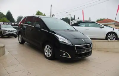 Peugeot 5008 2015 - 7450 EUR, 221000 km - AUTO.MOTO.pt - 221000km - foto 3 de 26