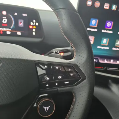 Cupra Tavascan 2025 - 49850 EUR, 1828 km - AUTO.MOTO.pt - 1828km - foto 30 de 42