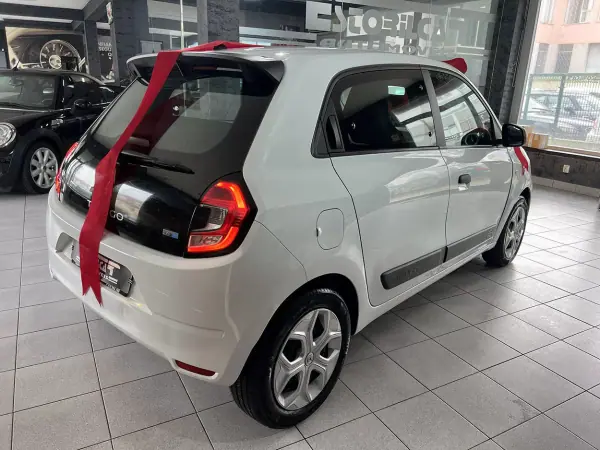 Renault Twingo 2022 - 13900 EUR, 6145 km - AUTO.MOTO.pt - 6145km - foto 4 de 21