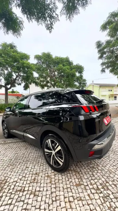 Peugeot 3008 2019 - 15990 EUR, 140000 km - 140000km - foto 5 de 21