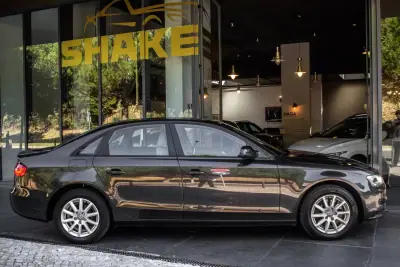 Audi A4 2014 — photo 5 of 36