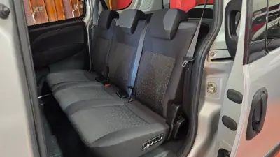 Fiat Doblo 2013 - 7750 EUR, 220583 km - AUTO.MOTO.pt - 220583km - foto 26 de 33