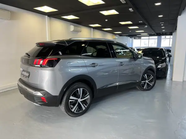 Peugeot 3008 2018 - 18490 EUR, 170000 km - AUTO.MOTO.pt - 170000km - foto 13 de 44