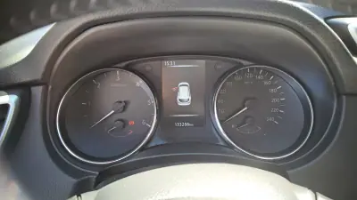Nissan Qashqai 2014 - 12900 EUR, 133286 km - AUTO.MOTO.pt - 133286km - foto 14 de 28