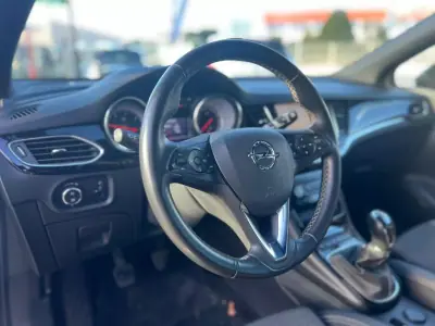 Opel Astra Sports Tourer 2018 - 12984 EUR, 97000 km - AUTO.MOTO.pt - 97000km - foto 5 de 26