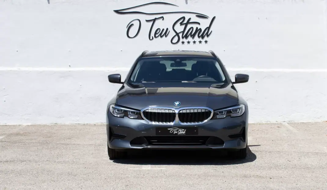 BMW 330 2022 - 22990 EUR, 156515 km - 156515km - foto 3 de 52