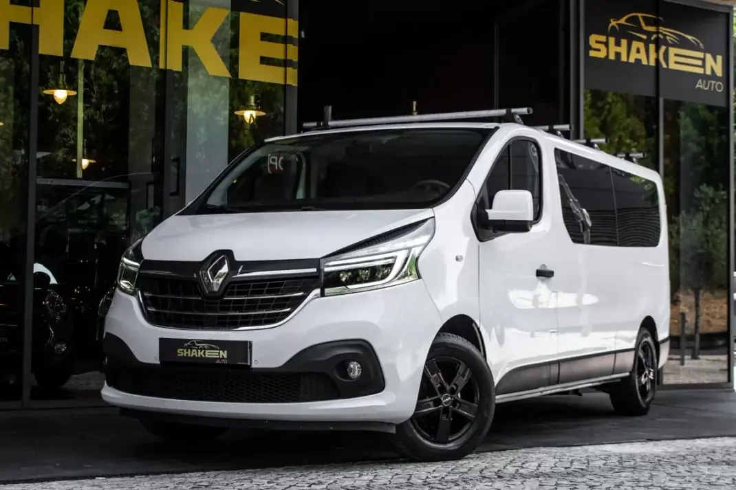 Renault Trafic 2020 - 28990 EUR, 126359 km - AUTO.MOTO.pt - 126359km - foto 1 de 41