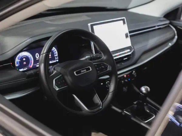 Jeep Compass 2021 - 20990 EUR, 132000 km - AUTO.MOTO.pt - 132000km - foto 16 de 23