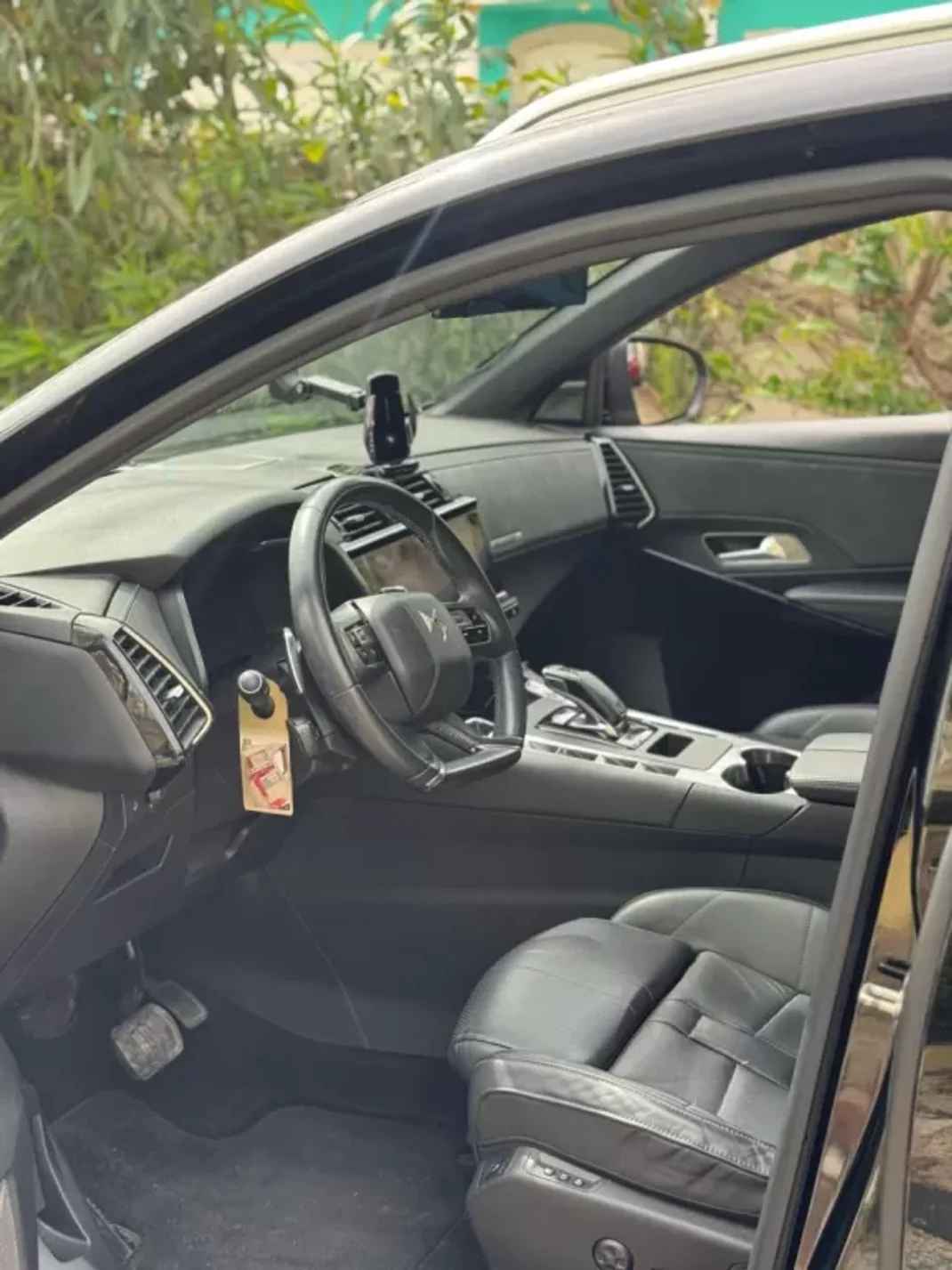 DS DS7 Crossback 2019 - 29990 EUR, 140462 km - AUTO.MOTO.pt - 140462km - foto 7 de 9