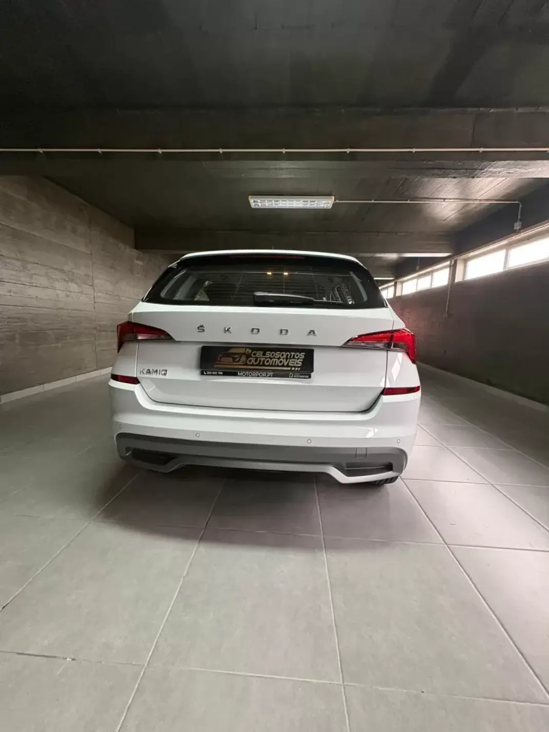 Skoda Kamiq 2023 - 17400 EUR, 55800 km - AUTO.MOTO.pt - 55800km - foto 6 de 10