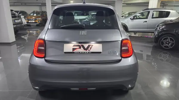 Fiat 500e 2021 - 17990 EUR, 41000 km - 41000km - foto 32 de 53
