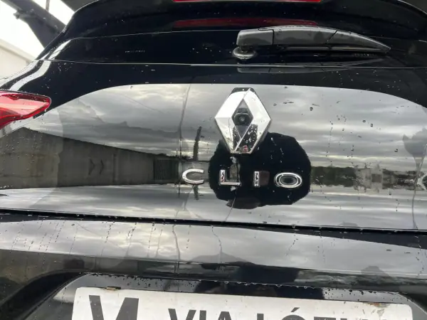 Renault Clio 2022 - 15250 EUR, 37000 km - AUTO.MOTO.pt - 37000km - foto 6 de 13