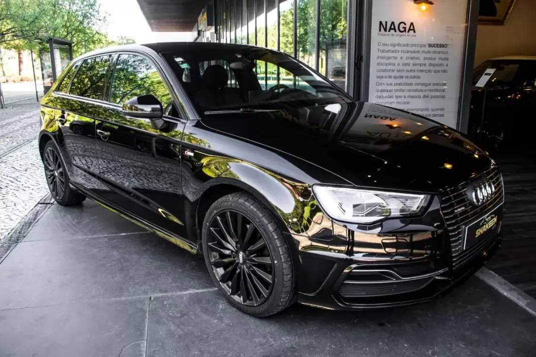 Audi A3 Sportback 2015 - 13490 EUR, 252393 km - AUTO.MOTO.pt - 252393km - foto 6 de 34