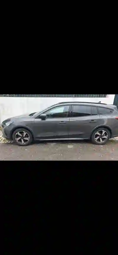 Ford Focus SW 2024 - 19000 EUR, 25000 km - 25000km - foto 1 de 7