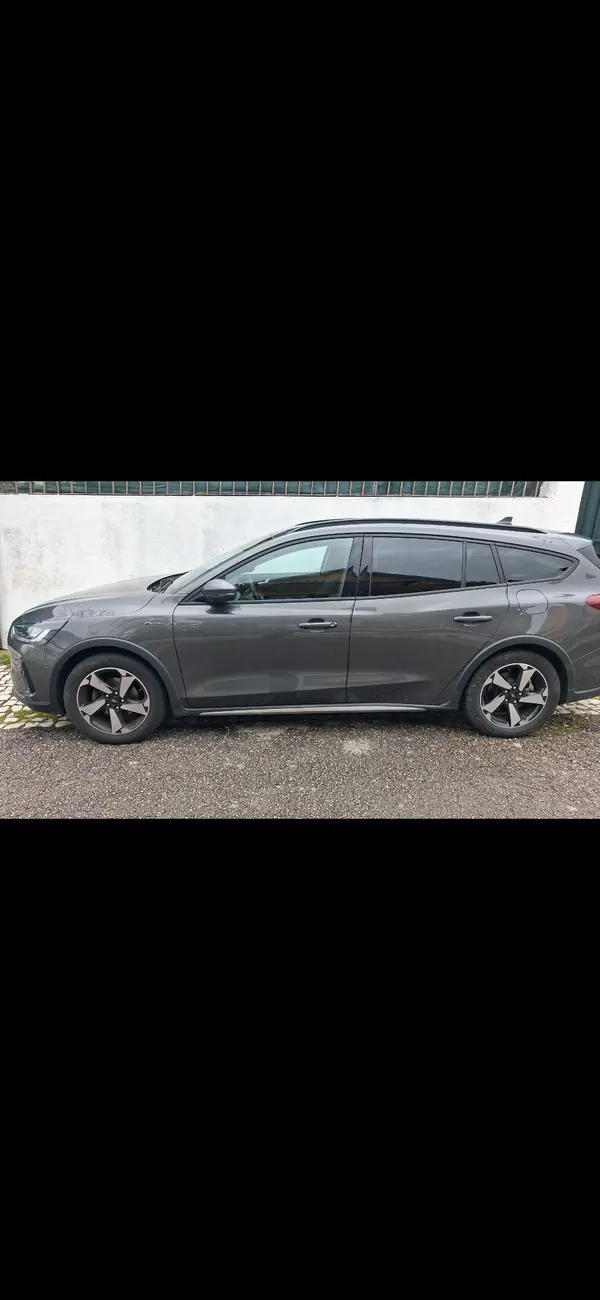 Ford Focus SW 1.0 EcoBoost Hybrid ACTIVE 2024 Gasolina — 25 000 km · Lisboa Ford Focus SW 1.0 EcoBoost Hybrid ACTIVE 2024 Gasolina