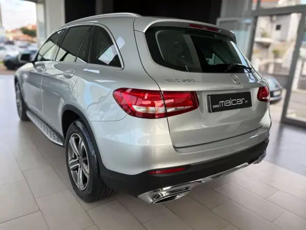 Mercedes-Benz GLC 250 2017 - 31990 EUR, 126652 km - AUTO.MOTO.pt - 126652km - foto 19 de 24