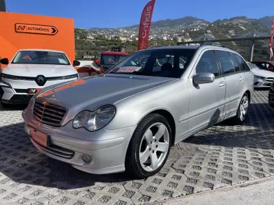Mercedes-Benz C 220 2004 - 6950 EUR, 331544 km - AUTO.MOTO.pt - 331544km - foto 3 de 12