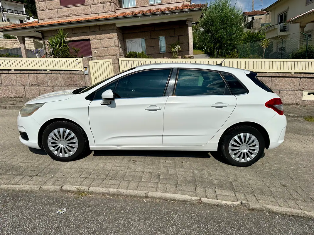 Citroën C4 2012 - 6750 EUR, 266000 km - 266000km - foto 3 de 7