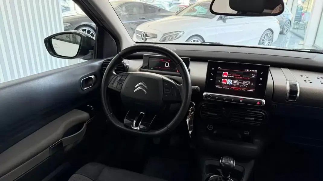 Citroën C4 Cactus 2020 - 10990 EUR, 176794 km - AUTO.MOTO.pt - 176794km - foto 17 de 27