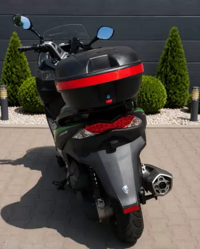 Kawasaki 2019 - 3490 EUR, 3698 km - AUTO.MOTO.pt - 3698km - foto 10 de 17