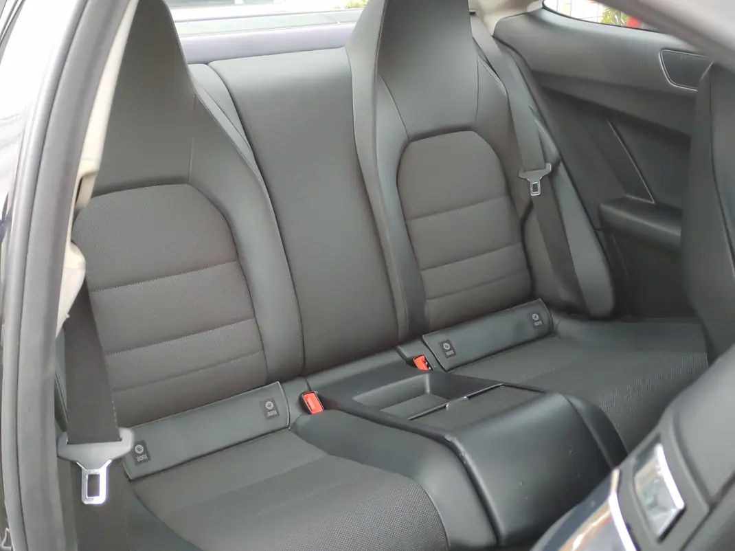 Mercedes-Benz C 220 2012 - 14900 EUR, 222999 km - AUTO.MOTO.pt - 222999km - foto 11 de 15