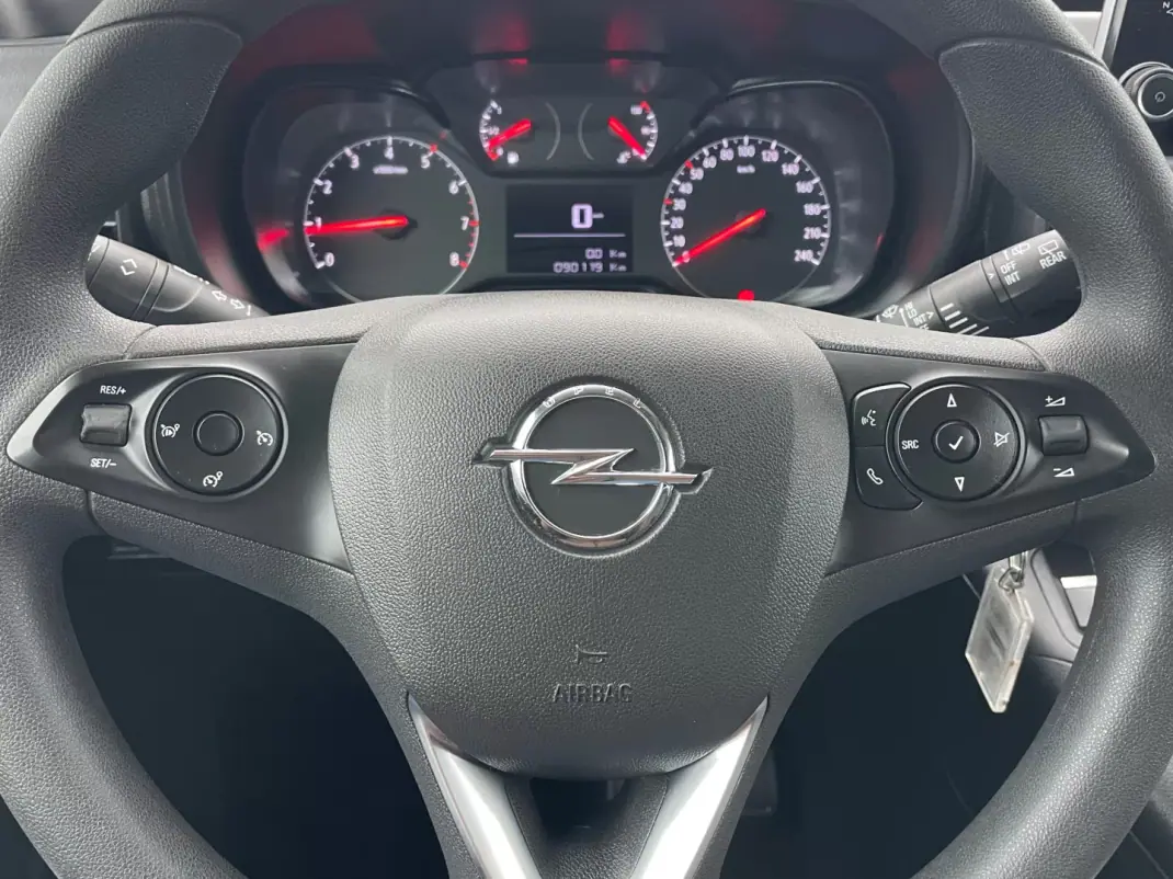 Opel Combo 2022 - 14450 EUR, 90000 km - AUTO.MOTO.pt - 90000km - foto 32 de 37