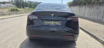 Tesla Model Y 2023 - 35900 EUR, 65000 km - AUTO.MOTO.pt - 65000km - foto 17 de 18