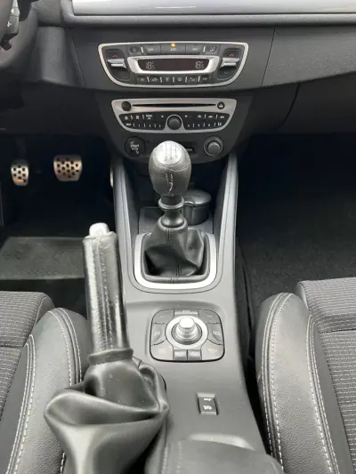 Renault Mégane Break 2011 - 7965 EUR, 260000 km - 260000km - foto 22 de 38