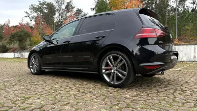 Volkswagen Golf 2015 - 21500 EUR, 176000 km - AUTO.MOTO.pt - 176000km - foto 18 de 24