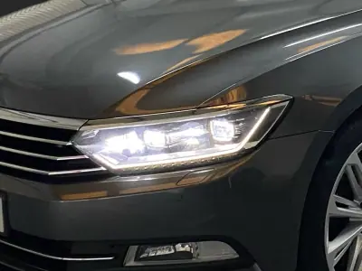 Volkswagen Passat Variant 2015 - 18950 EUR, 306000 km - AUTO.MOTO.pt - 306000km - foto 5 de 20