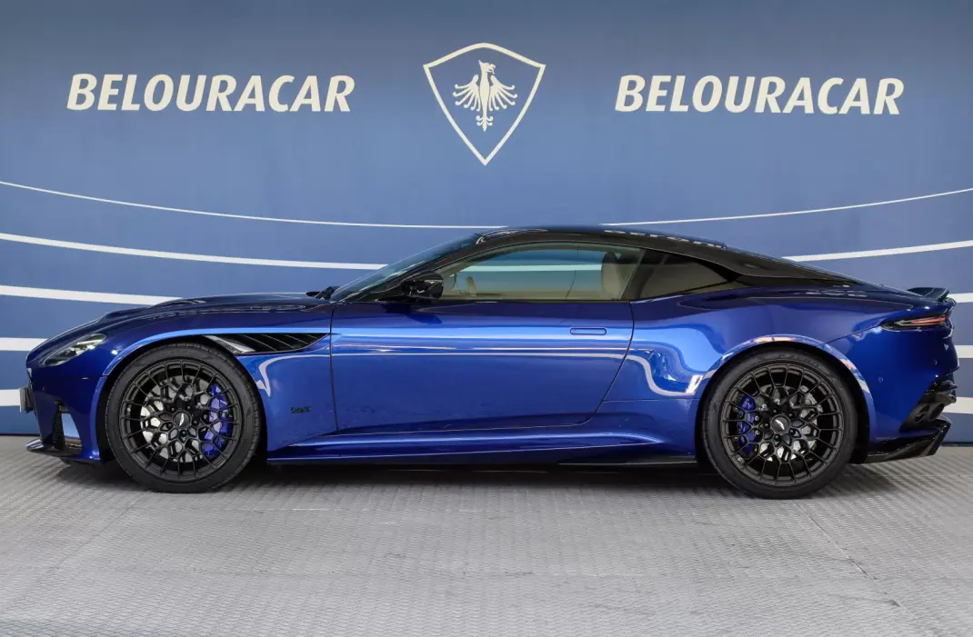 Aston Martin DBS Coupe 2023 - 420000 EUR, 5881 km - AUTO.MOTO.pt - 5881km - foto 3 de 21