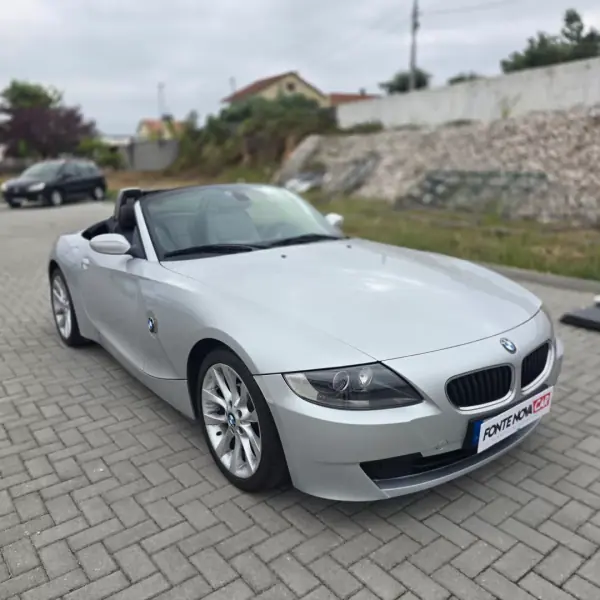 BMW Z4 2007 - 15750 EUR, 142385 km - 142385km - foto 29 de 36