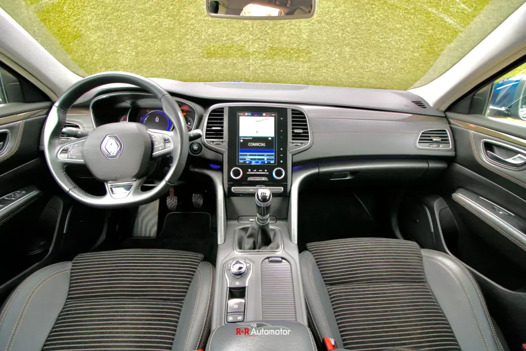 Renault Talisman Sport Tourer 2016 - 14750 EUR, 104000 km - AUTO.MOTO.pt - 104000km - foto 34 de 46