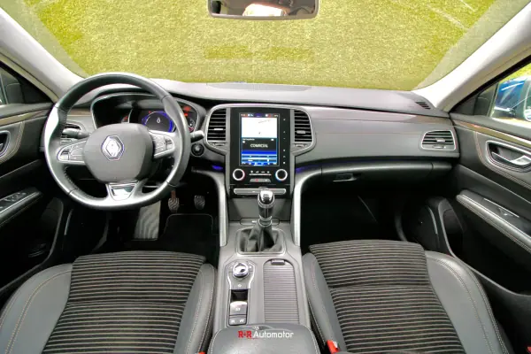 Renault Talisman Sport Tourer 2016 - 14750 EUR, 104000 km - AUTO.MOTO.pt - 104000km - foto 34 de 46
