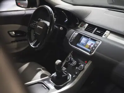 Land Rover Range Rover Evoque 2015 - 19990 EUR, 145000 km - AUTO.MOTO.pt - 145000km - foto 16 de 22