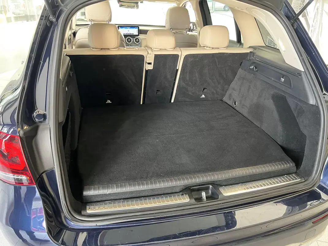 Mercedes-Benz GLC 300 2021 - 39900 EUR, 116839 km - AUTO.MOTO.pt - 116839km - foto 22 de 22