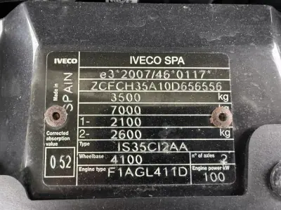 Iveco DAILY 35-140 CONTENTOR E PLATAFORMA 2020 - 28490 EUR, 91000 km - AUTO.MOTO.pt - 91000km - foto 33 de 34