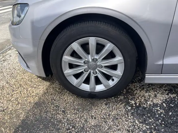 Audi A3 Limousine 2015 - 13900 EUR, 148500 km - AUTO.MOTO.pt - 148500km - foto 4 de 18
