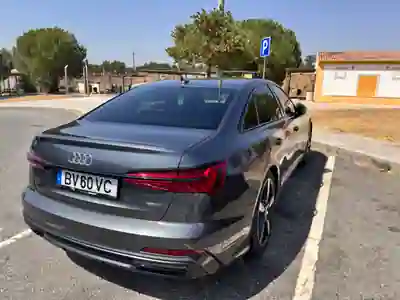 Audi A6 2020 - 38000 EUR, 133000 km - AUTO.MOTO.pt - 133000km - foto 4 de 9