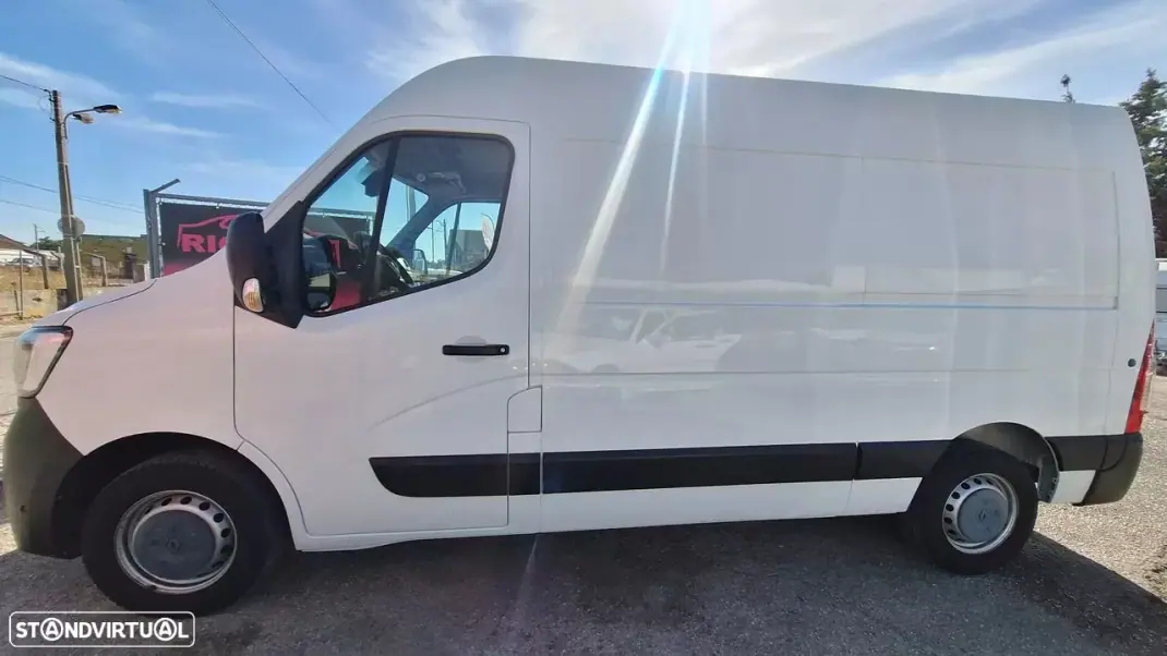 Renault Master 2.3 DCI L2H2 2021 - 19500 EUR, 156000 km - AUTO.MOTO.pt - 156000km - foto 9 de 23
