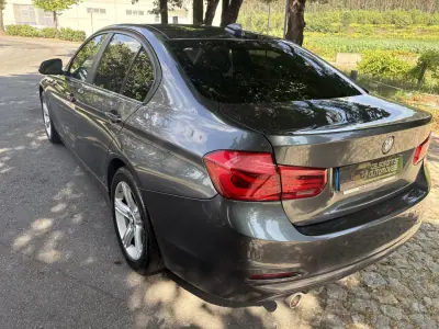 BMW 318 2016 - 15250 EUR, 172000 km - AUTO.MOTO.pt - 172000km - foto 13 de 27