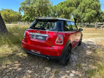 MINI 3 Portas 2012 - 6850 EUR, 168000 km - AUTO.MOTO.pt - 168000km - foto 5 de 9