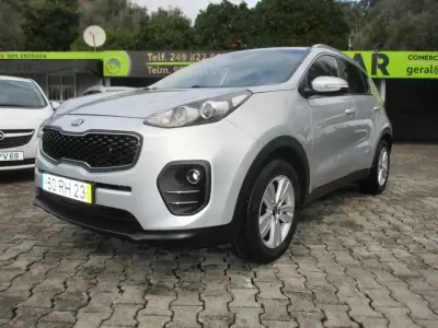 Kia Sportage 2016 - 11990 EUR, 249000 km - foto 1 de 26