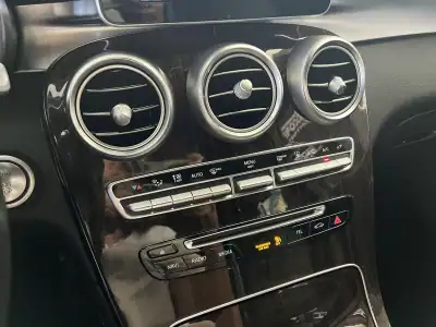 Mercedes-Benz GLC 220 2017 - 34800 EUR, 155916 km - AUTO.MOTO.pt - 155916km - foto 13 de 25