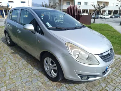 Opel Corsa 2010 - 4990 EUR, 229548 km - AUTO.MOTO.pt - 229548km - foto 3 de 11