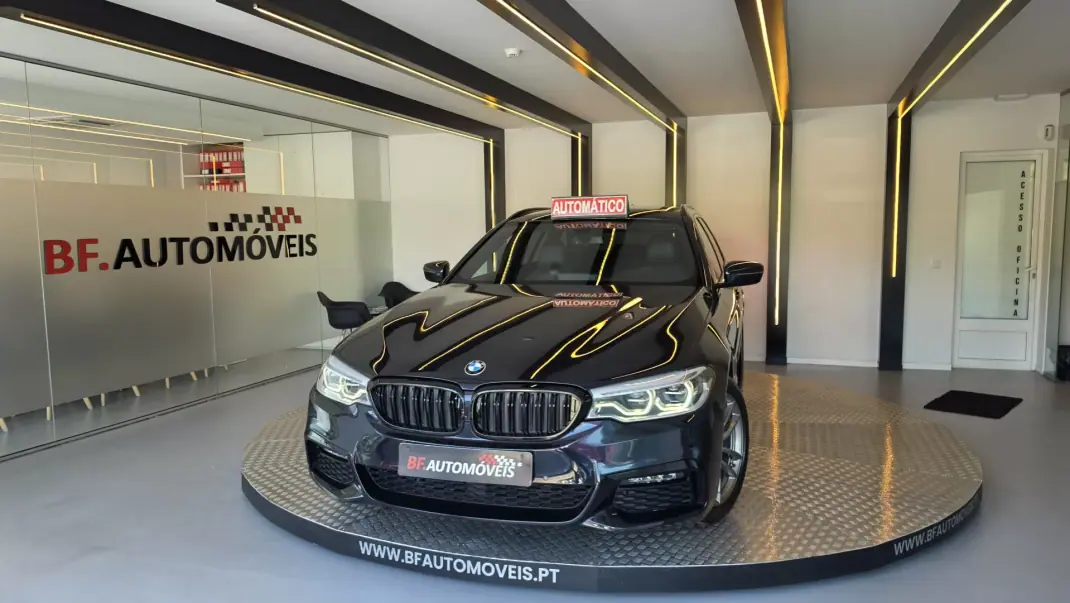 BMW 525 2019 - 31500 EUR, 84679 km - AUTO.MOTO.pt - 84679km - foto 12 de 67