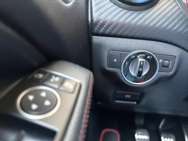 Mercedes-Benz A 180 2013 - 15800 EUR, 204000 km - AUTO.MOTO.pt - 204000km - foto 17 de 17