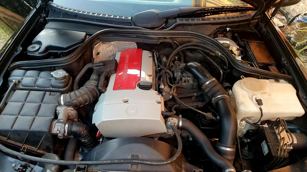 Mercedes-Benz CLK 200 1999 - 7750 EUR, 162000 km - AUTO.MOTO.pt - 162000km - foto 4 de 10